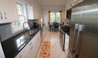 6113 DUNLEER Ct, Bethesda, MD 20817