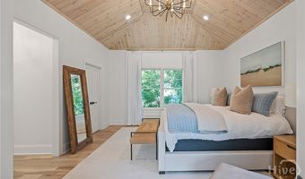 140 Meadowview Rd, Athens, GA 30606