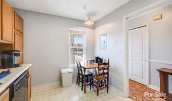 2904 Sagamore Ln, Asheville, NC 28806