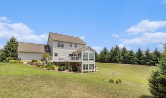 8608 52nd St SE, Ada, MI 49301
