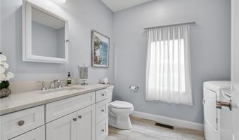 314 Chases Ln C, Middletown, RI 02842