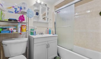 211 Norman St, Bridgeport, CT 06605