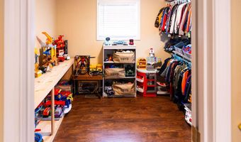 29 Left Fork Bear Track Rd, Beattyville, KY 41311