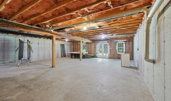 10804 E State Road 58, Bloomfield, IN 47424