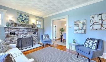 4 Harlem St, East Providence, RI 02916