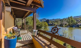 2106 Lakeshore Dr, Agoura Hills, CA 91301