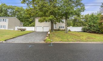 32 Pine Tree Dr, Bayville, NJ 08721