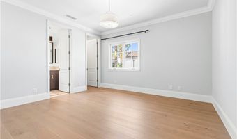 566 S 2nd Ave, Arcadia, CA 91006