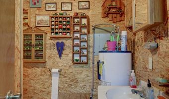 453 Stockholm St, Asbury, MO 64832