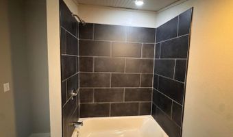 748 Brooks St, Batesville, AR 72501