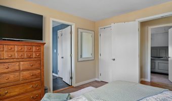 417 Candia Rd, Chester, NH 03036