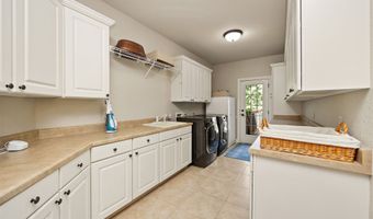 4108 NE Hillcrest Ct, Ankeny, IA 50021