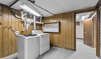 38 Greenwood Rd, North Kingstown, RI 02852