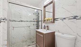 115 Schley Ave, Albertson, NY 11507