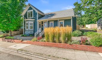 117 High St, Ashland, OR 97520