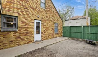 206 S 7th St, Knoxville, IA 50138