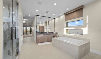 36 Hunting Horn Dr, Las Vegas, NV 89135