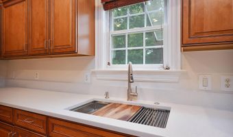 6208 WISCASSET Rd, Bethesda, MD 20816