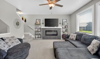 1404 Timberview Dr, Adel, IA 50003