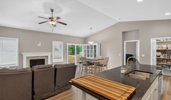 1617 12th St SE, Altoona, IA 50009