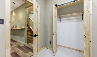 67 KNIGHT Dr, Basye, VA 22810