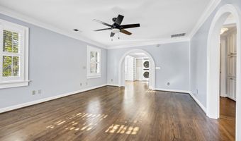 415 Pine St, Camden, SC 29020