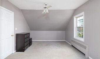 3 Sandra St, Bristol, CT 06010