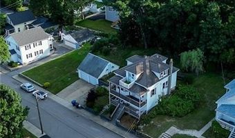 27 May St, Blackstone, MA 01504