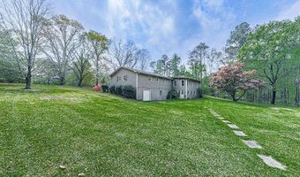 4445 Moon Sta, Acworth, GA 30101