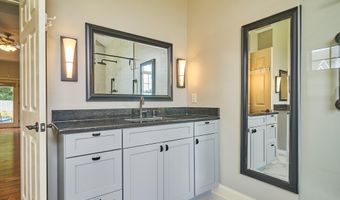 944 Southwick Dr, Alcoa, TN 37701