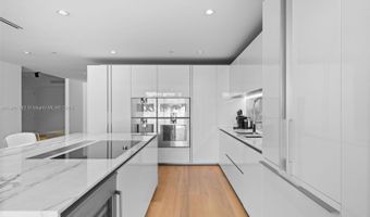 10203 Collins Ave 202, Bal Harbour, FL 33154