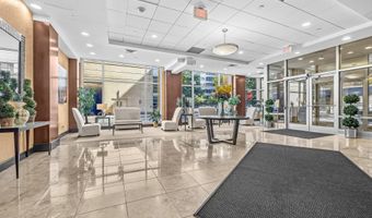 1020 N HIGHLAND St 524, Arlington, VA 22201
