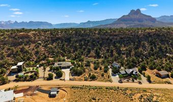 2868 N Foothill Dr, Apple Valley, UT 84737