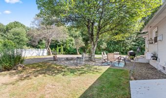 731 Wolcott Rd, Bristol, CT 06010