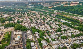 3925 DEXTER St, Philadelphia, PA 19128