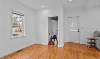 136 Juniper St, East Providence, RI 02914
