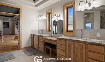 4960 S Skyline Rd, Casper, WY 82604