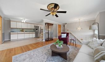 55 Burnham Rd, Billerica, MA 01862