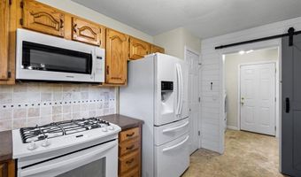 126 Asilomar Ct, Ballwin, MO 63021