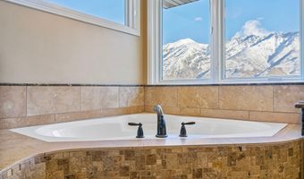 820 N EAGLE VIEW Dr, Alpine, UT 84004