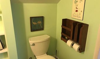 14 Brinley St 5, Newport, RI 02840