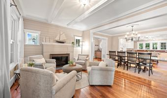 132 S GARFIELD St, Arlington, VA 22204