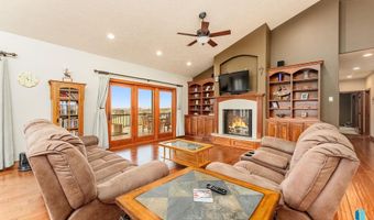 435 N Chestnut Blvd, Brandon, SD 57005