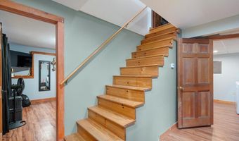 46 Log Cabin Dr, Cambridge, VT 05465