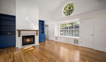 209 Cottage Farm Dr, Beaufort, SC 29902