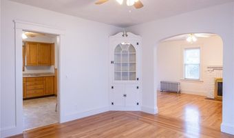 28 Rosewood Ave, Cranston, RI 02905