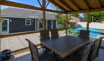 3811 Mendon Rd, Cumberland, RI 02864