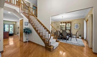 1928 N Ridge Ave, Arlington Heights, IL 60004