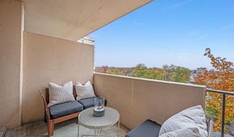 4141 N HENDERSON Rd 702, Arlington, VA 22203