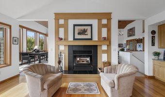 9364 Spring Creek Rd, Amherst, WI 54406